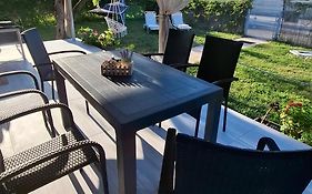 Olive Holiday Home